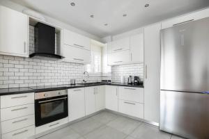 Dew 1-Bedroom Apartment in Athens