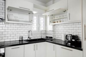 Dew 1-Bedroom Apartment in Athens