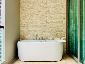 The Regent Bangtao by RESAVA