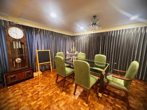 Newly-renovated Modern Private Thai Villa with Swimming Pool