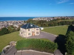 Extra Large Holiday Home in Buckie with sea views - Findochty