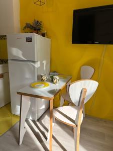 Шпитальна 30