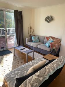 Phillip Island Central Cowes Pet Friendly Wifi Linen Towels Included Beach House