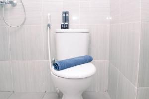 Homey and Minimalist Studio at Vasanta Innopark Apartment By Travelio