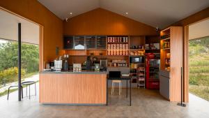 Bobocabin Sukawana, Bandung