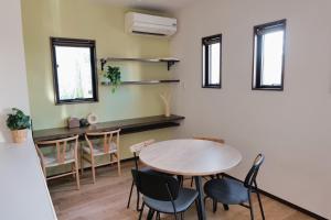 WELL石垣島の市街地にあるオシャレな家