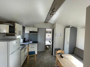 Maisons de vacances Le Riesling - Mobilhome pour 6 - TV - Climatise : photos des chambres