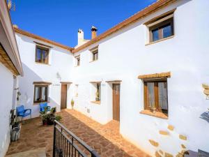 Beautiful holiday home in Laroya with shared pool
