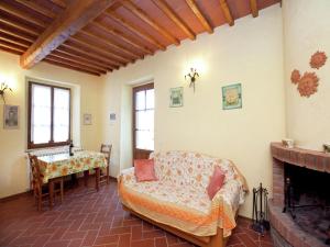Detached villa for 6-pers with outdoor swimming pool
