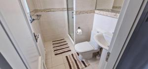 2 Bed-Sleeps 5-Parking-Sea View