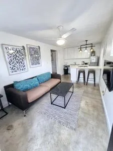 1-Bedroom Apartment Unit 2 loadshedding free - Durban North