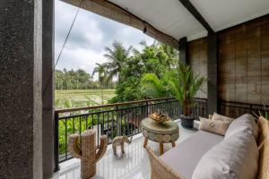 Eco Family Retreat, Rice Field & Jungle Views, Shared Pool, Nature Inspired Villa