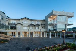 High Garden Hotel