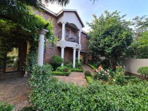 Feathers Guest House