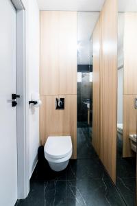 Wilda Deluxe Apartment by BookingHost