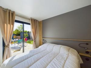 Chalets Chalet pour 4 - Domaine avec piscine : photos des chambres