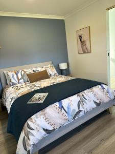 Badgers View Farmstay BLUE TONGUE Cabin