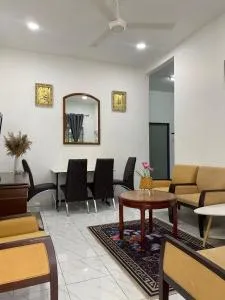 Kencana L&K Homestay - Bukit Lintang