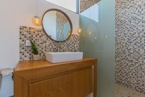 Rare brand new rice field views, central Canggu