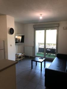 Appartements Le Fronton - Confortable T2 - Piscine : photos des chambres