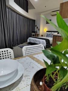 Cozy Haven Queen Deluxe Studio 3 WI-FI Netflix