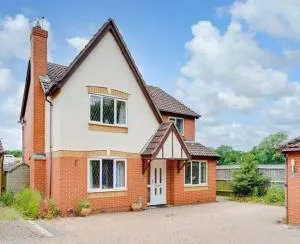 Spacious 4-Bed House with Conservatory and Parking - 圣艾夫斯