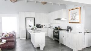 Lampies Bay Hideaway Close to the Shore