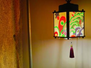 泊まれる廃墟 ぐんじょう