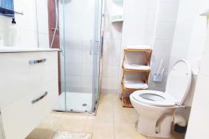 Appt Cosy Corniche et TGV a 5 min Res Paisible