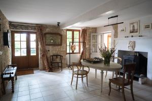 Villas Charming La Maison Des Artistes near Bergerac : photos des chambres