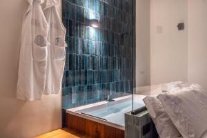 Palazzo Italia Suites