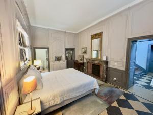 Villas Gite Chateau du Colombier - Piscine chauffee : photos des chambres