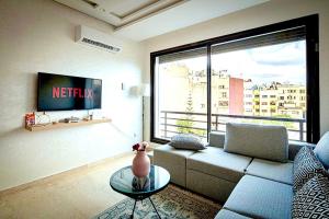 Joli cocon en plein centre a10 min a pieds de la corniche