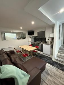 Proximité RER A , souplex tout confort, 2 chambres - 3hvězdičkové hotely ve městě Saint-Maur-des-Fossés