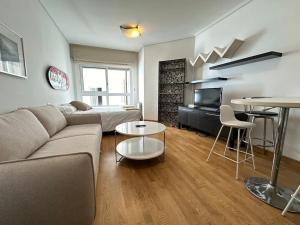 YBH Luis Taboada 13, 2E