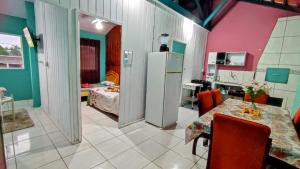 Apto com churrasqueira 500m do mar com vista da salaSacada para horizonte