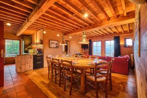 Chalets Chalet il fera beau demain : Appartement Standard 3 Chambres 