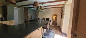 Maisons de vacances Les Batisses Du Chataignier : Maison 4 Chambres