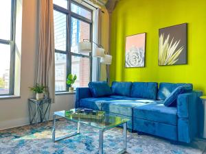 Downtown Chicago 2BR Getaway South Loop Comfort Near McCormick Place, Soldier Field and Grant Park