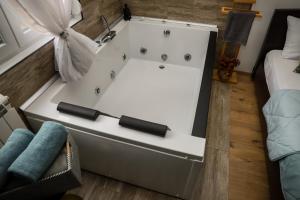 Jacuzzi Express
