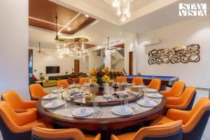 StayVista at The Glen with Private Pool, Jacuzzi & BBQ