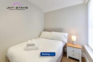premium Offer for Extended Stays by JMT Stays l Swansea Short Lets and Serviced l With Private Parking
