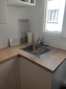 Hype Canal Beau Studio rénové calme Canal St Martin