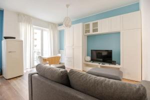 Monolocale Blu Studio Flat - Fondazione Prada, IEO, Duomo 15 minuti