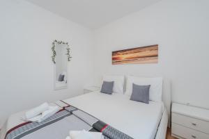 Beki modern ap with garden&grill