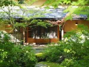 Oyado Nagomino - Aoki-kemi