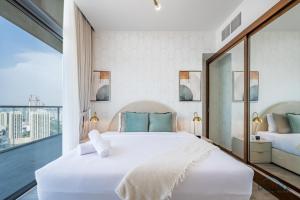 Spectacular 4BR Penthouse with Assistant Room in Hameni Tower, JVC by Deluxe Holiday Homes