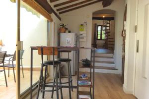 Bright T2 near city center