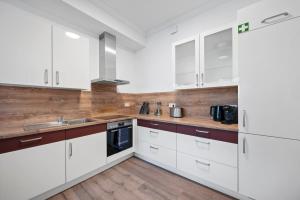 BackHome - SUITE XL - Parkhaus - Fantastische Schlosslage - SmartTV - Waschmaschine - Netflix - 90qm - 24h Checkin- Apartment 6