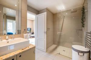 Elegant Cape Royale Suite